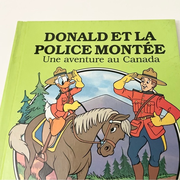 Disney's French Donald Et La Police Montée Une Aventure Au Canada Book - Picture 3 of 16